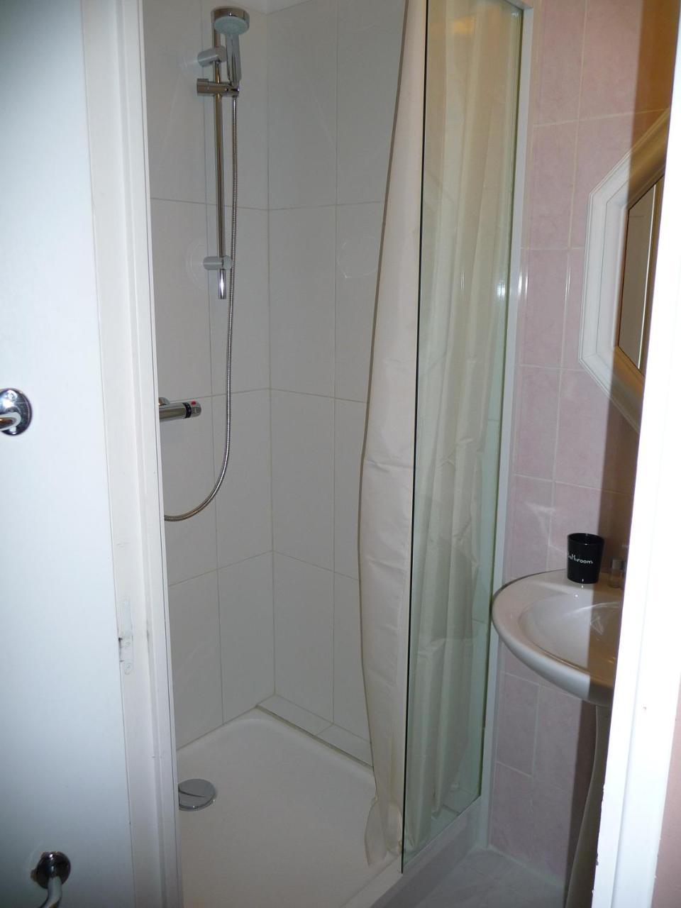 Mas Des Sentes Petit T1 Apartment Nans-les-Pins Luaran gambar